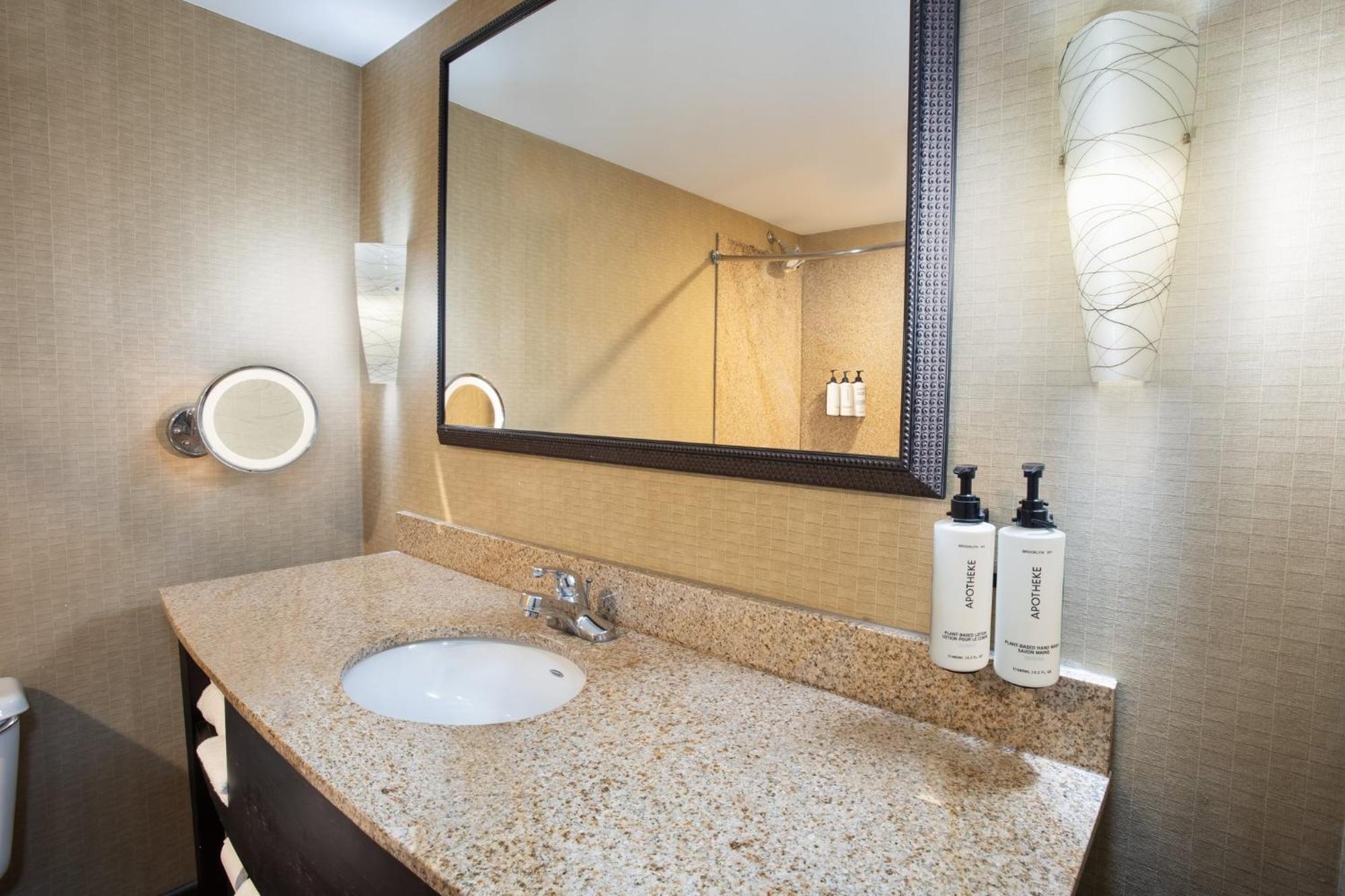 Crowne Plaza Greenville By Ihg Exteriör bild